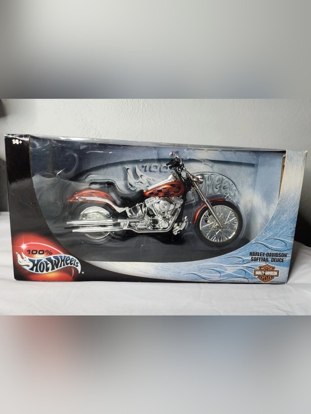 100% Hot Wheels Harley-Davidson Softail Deuce 1:18 Scale Diecast NIB 2000s